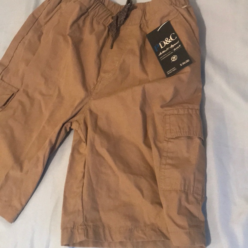 Shorts - Picture 3 of 4